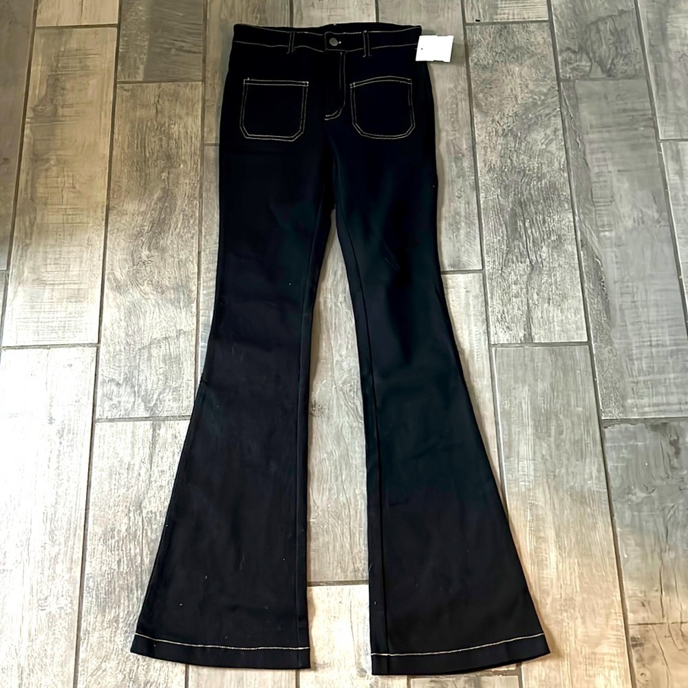 Le Lis Black Flare leg contrast stitch Y2K jeans small 26 women’s